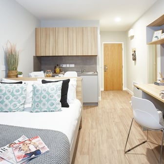 Bronze Studio - Image 1